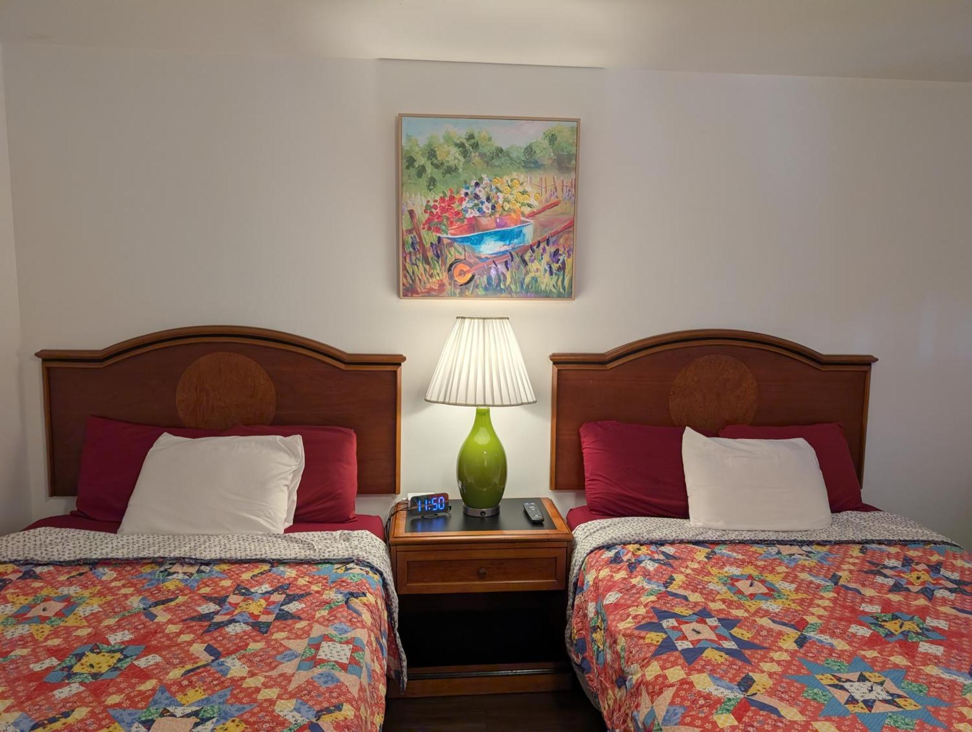 Apple And Cooperstown Area Hotel Milford